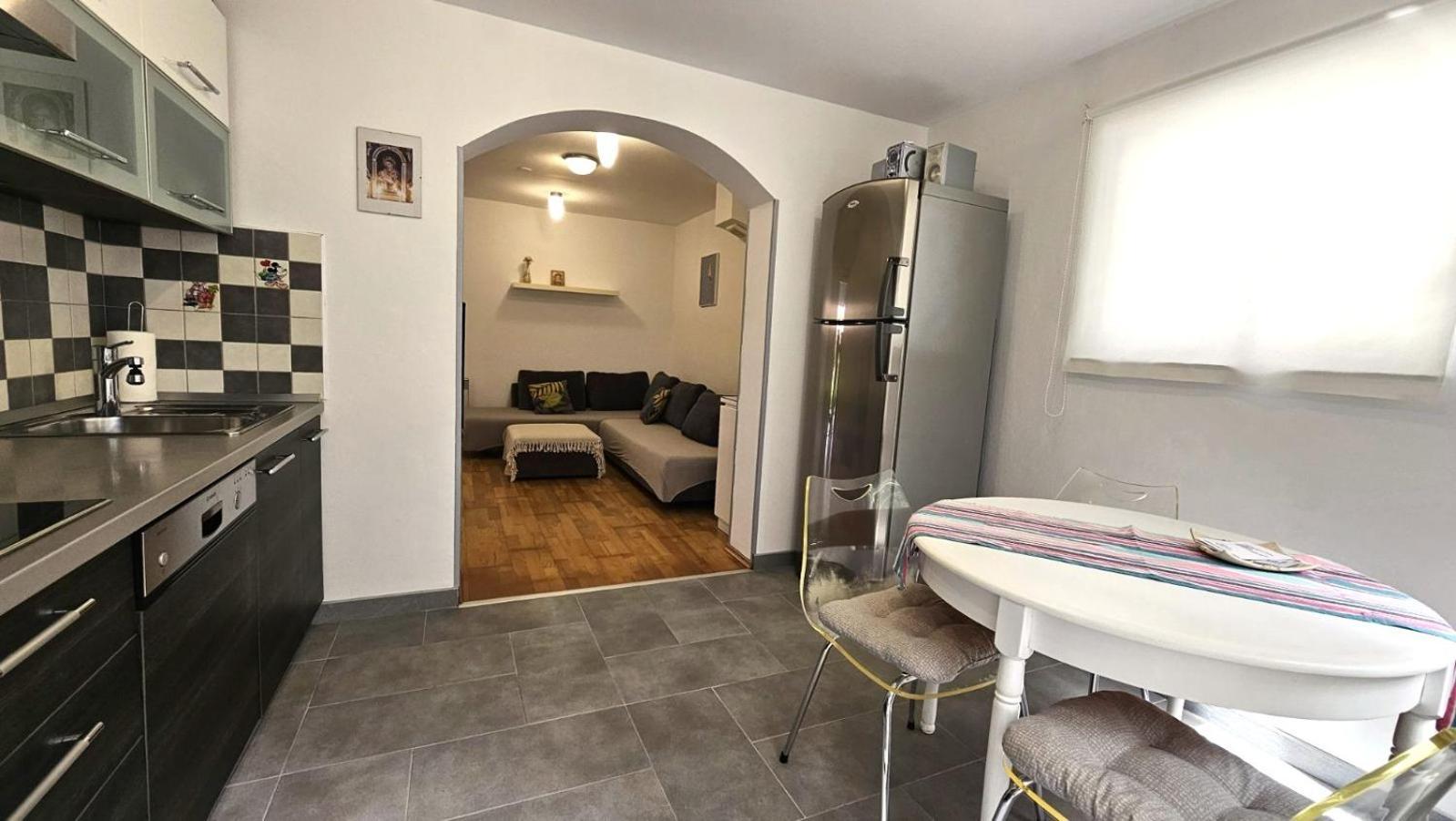 Apartment With Garden In Барбаріґа Екстер'єр фото