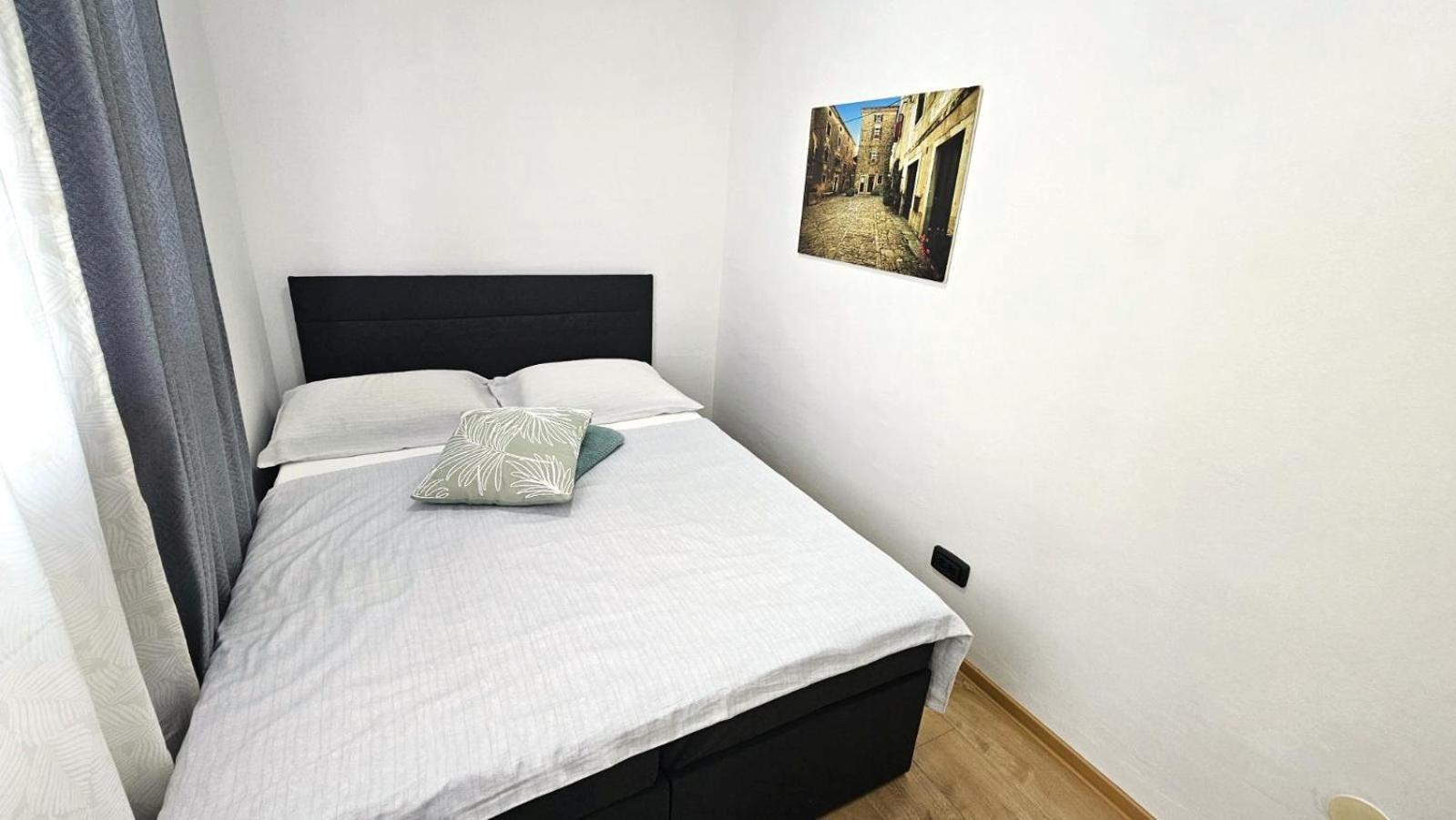 Apartment With Garden In Барбаріґа Екстер'єр фото